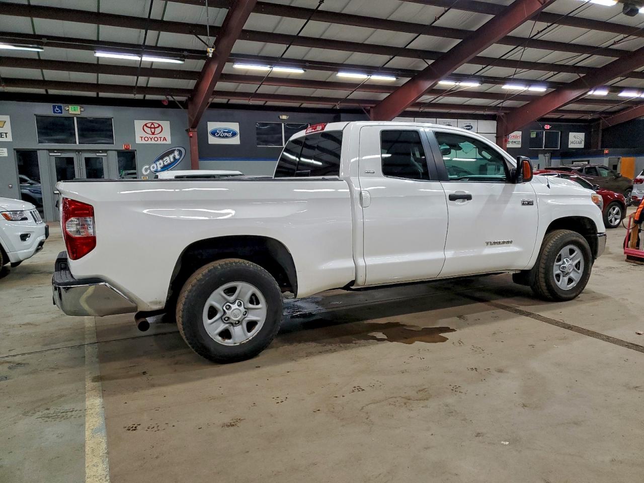 2018 TOYOTA TUNDRA DOUBLE CAB SR photo 3
