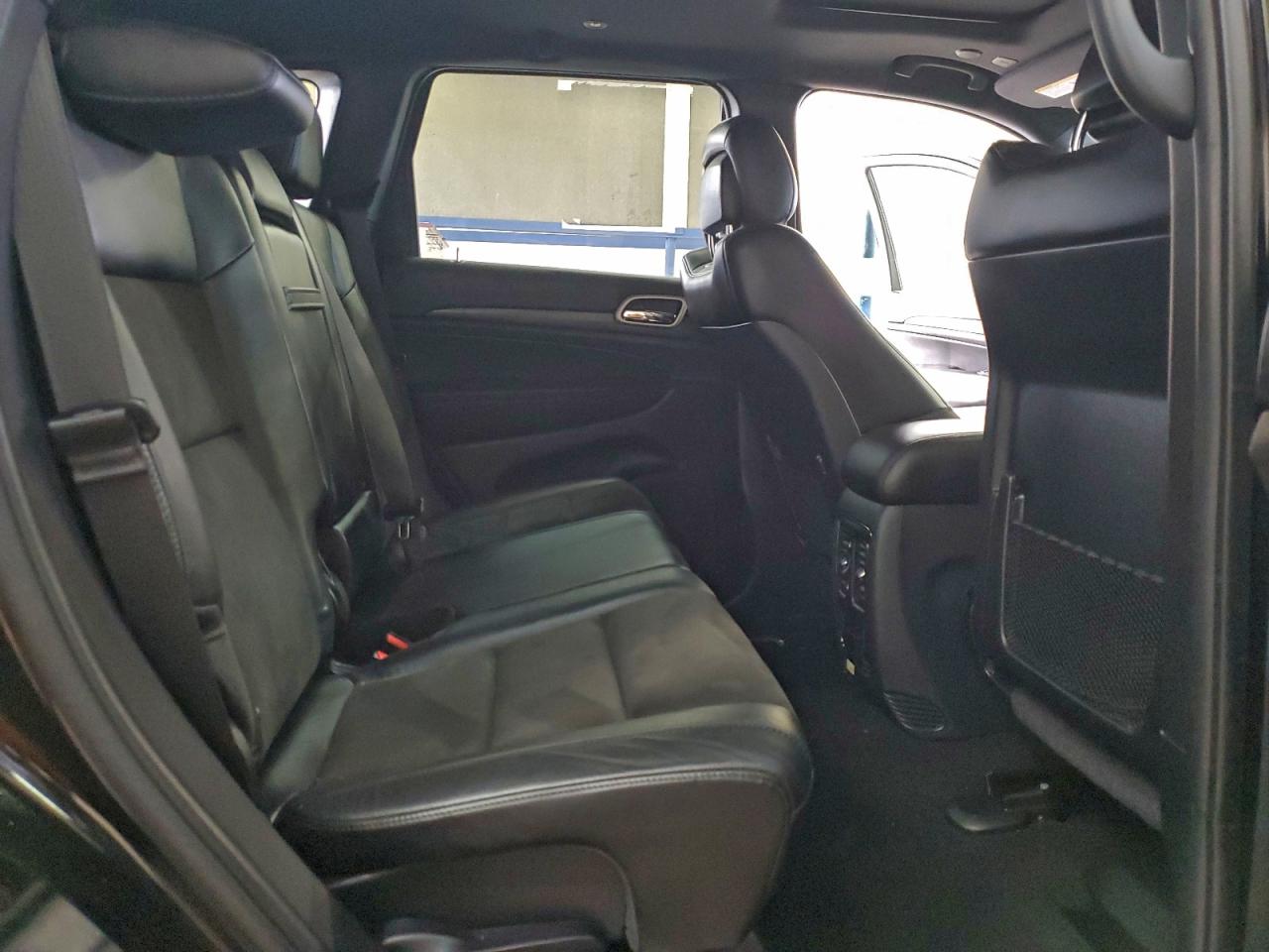 2020 JEEP GRAND CHEROKEE LAREDO photo 11