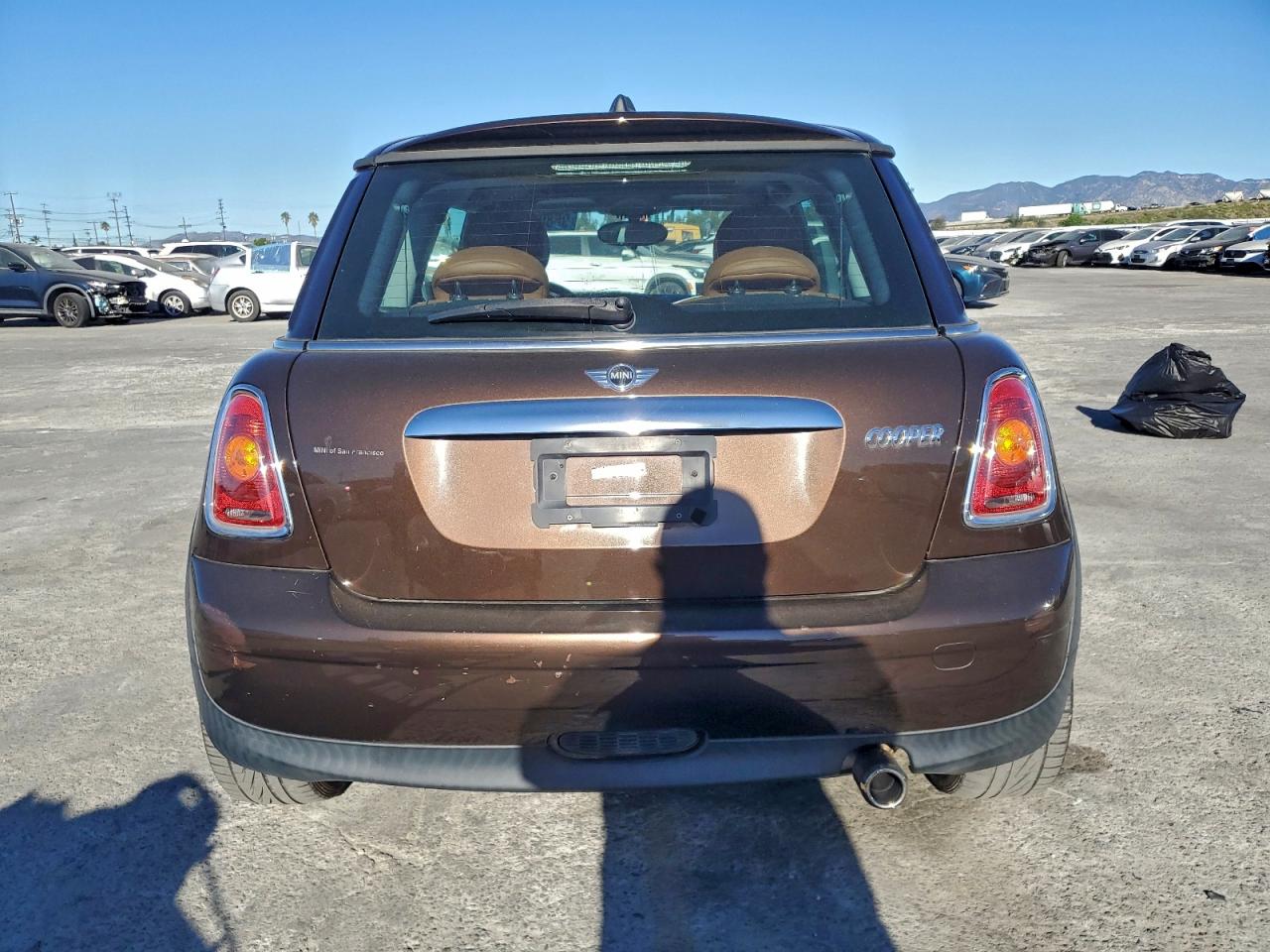 2010 MINI COOPER photo 6