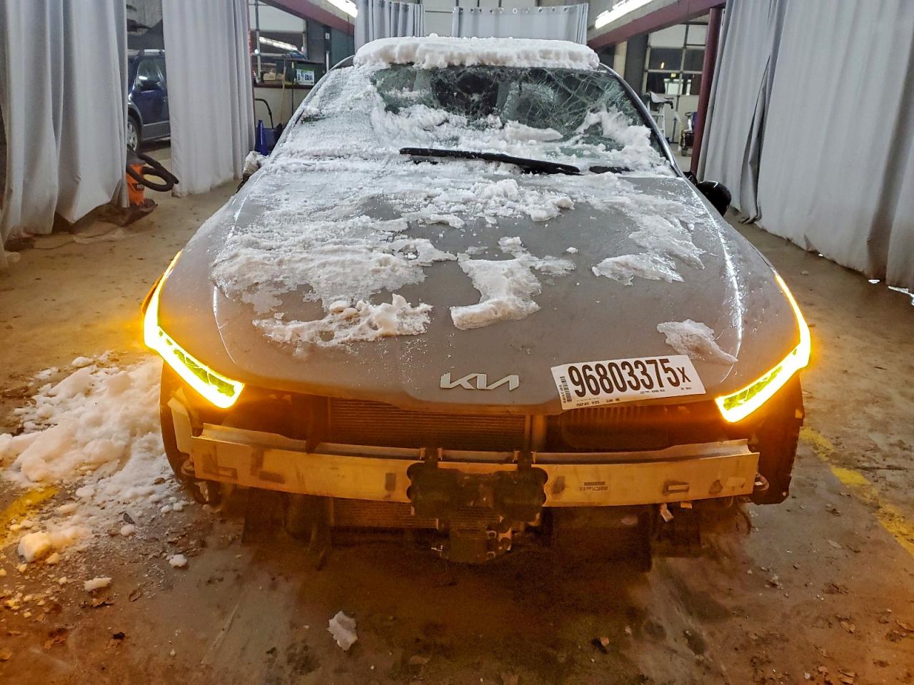 2023 KIA K5 GT LINE photo 5