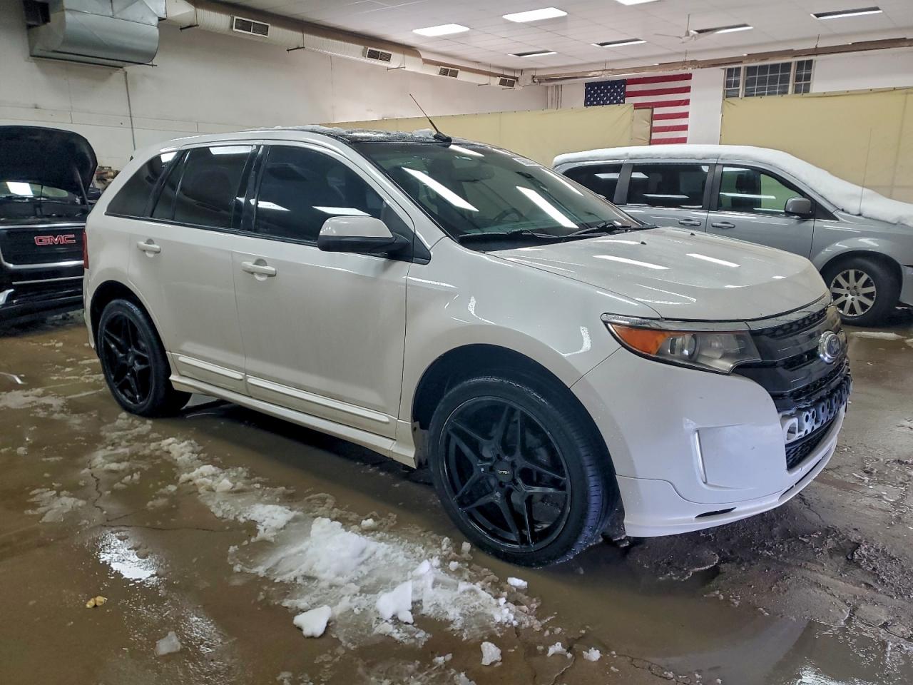 2013 FORD EDGE SPORT photo 4