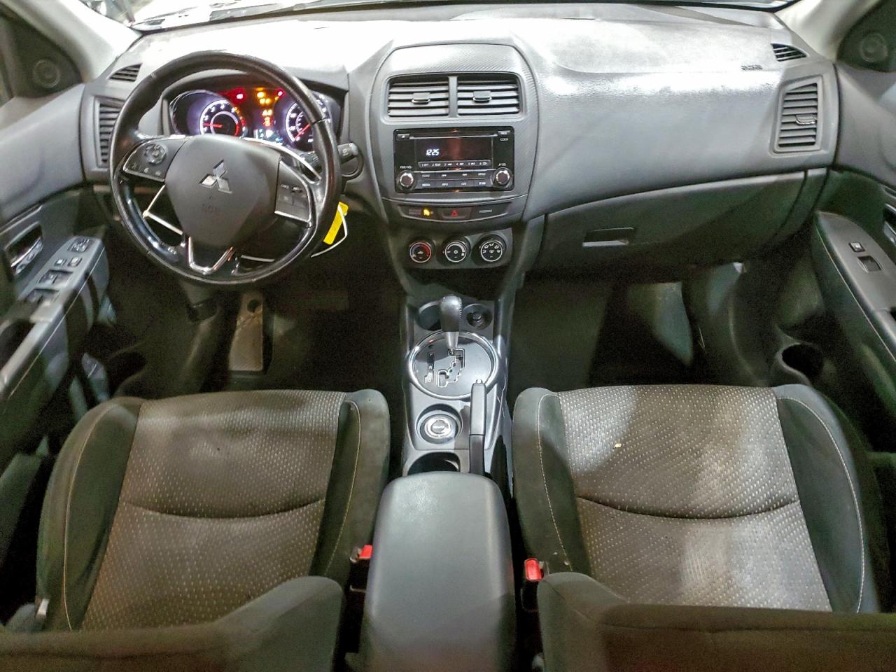2016 MITSUBISHI OUTLANDER SPORT ES photo 8