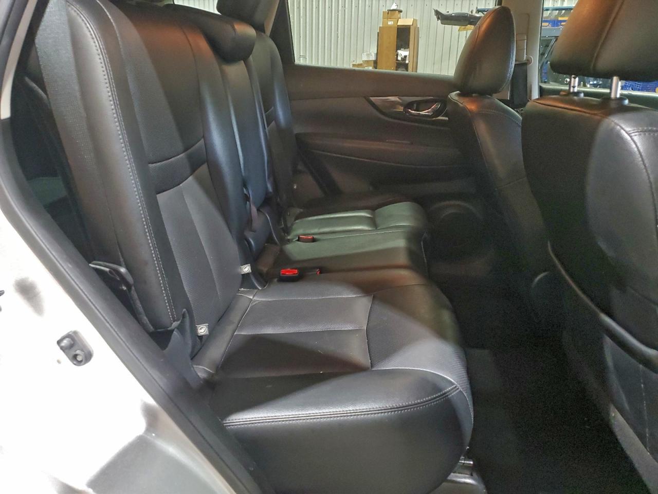 2018 NISSAN ROGUE S photo 11