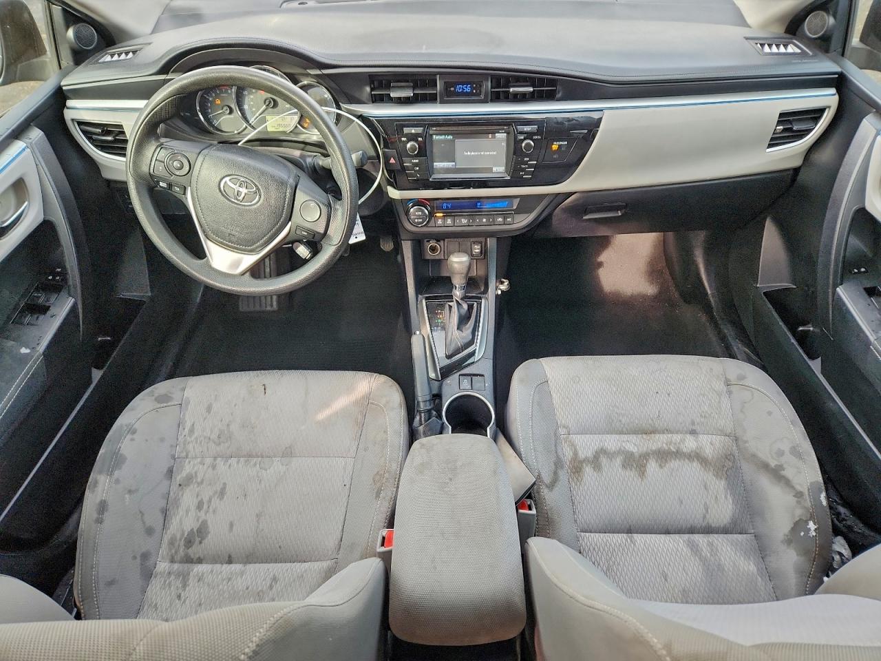 2015 TOYOTA COROLLA L photo 8