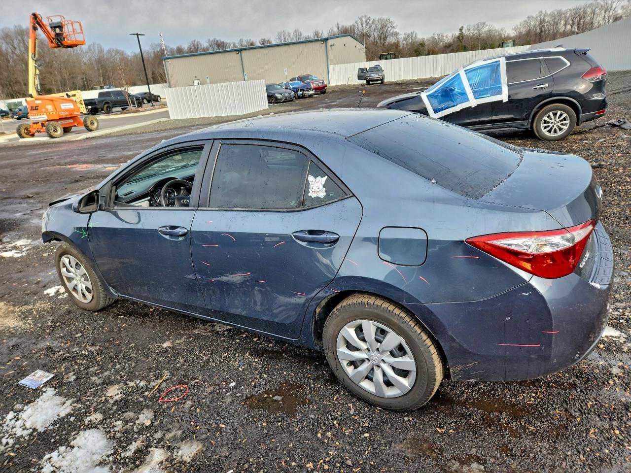 2015 TOYOTA COROLLA L photo 2