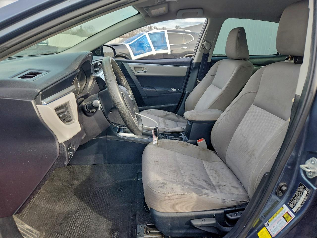 2015 TOYOTA COROLLA L photo 7