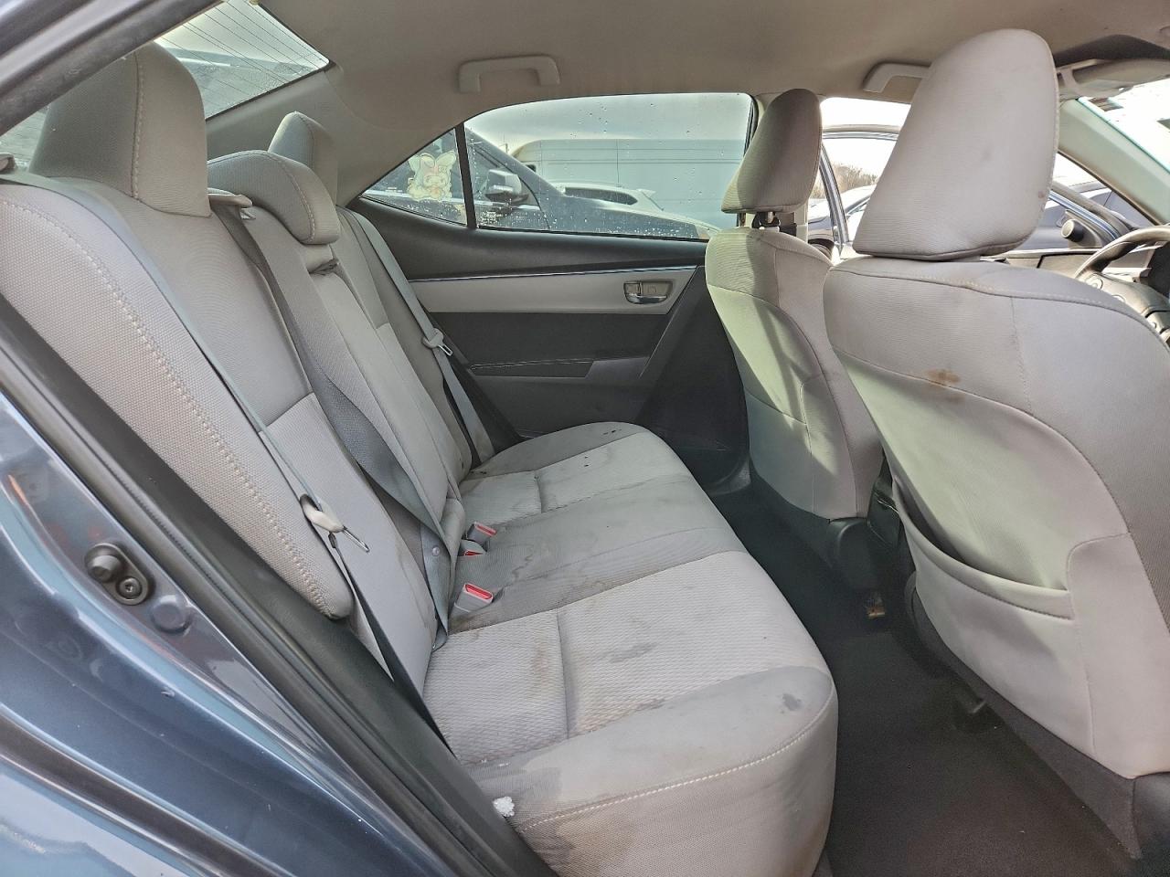 2015 TOYOTA COROLLA L photo 10