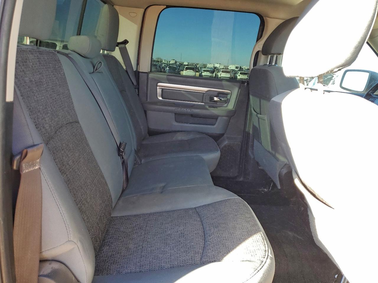 2017 RAM 1500 SLT photo 10