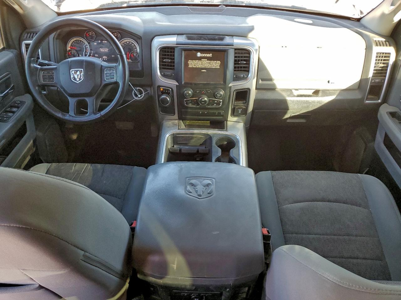 2017 RAM 1500 SLT photo 8