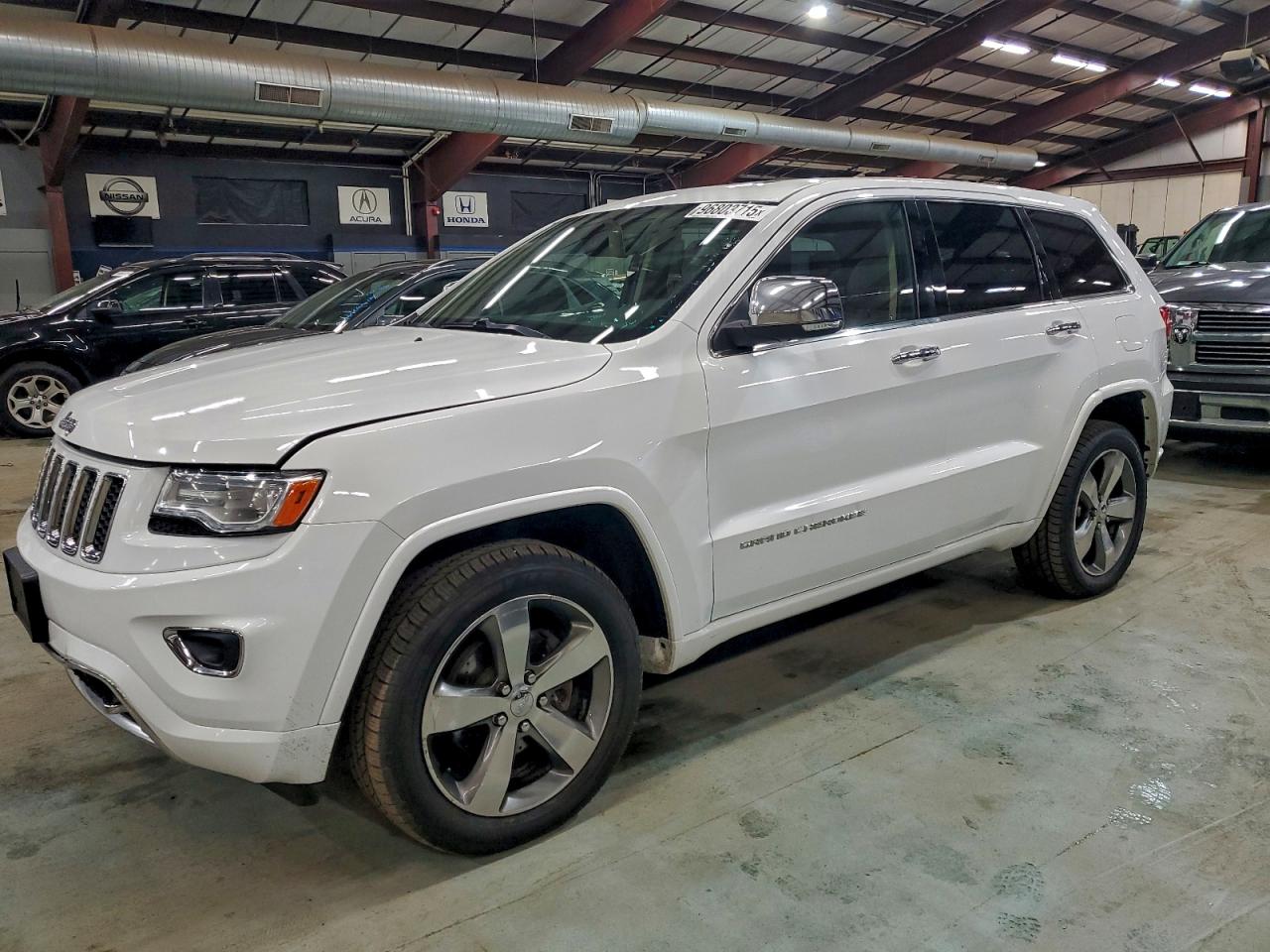 2015 JEEP GRAND CHEROKEE OVERLAND — MINOR DENT/SCRATCHES damage — photo 1