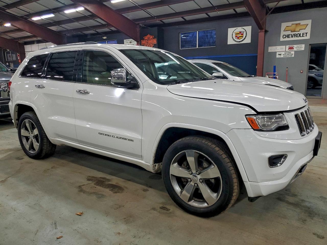 2015 JEEP GRAND CHEROKEE OVERLAND photo 4