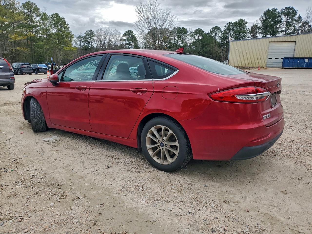 2020 FORD FUSION SE photo 2
