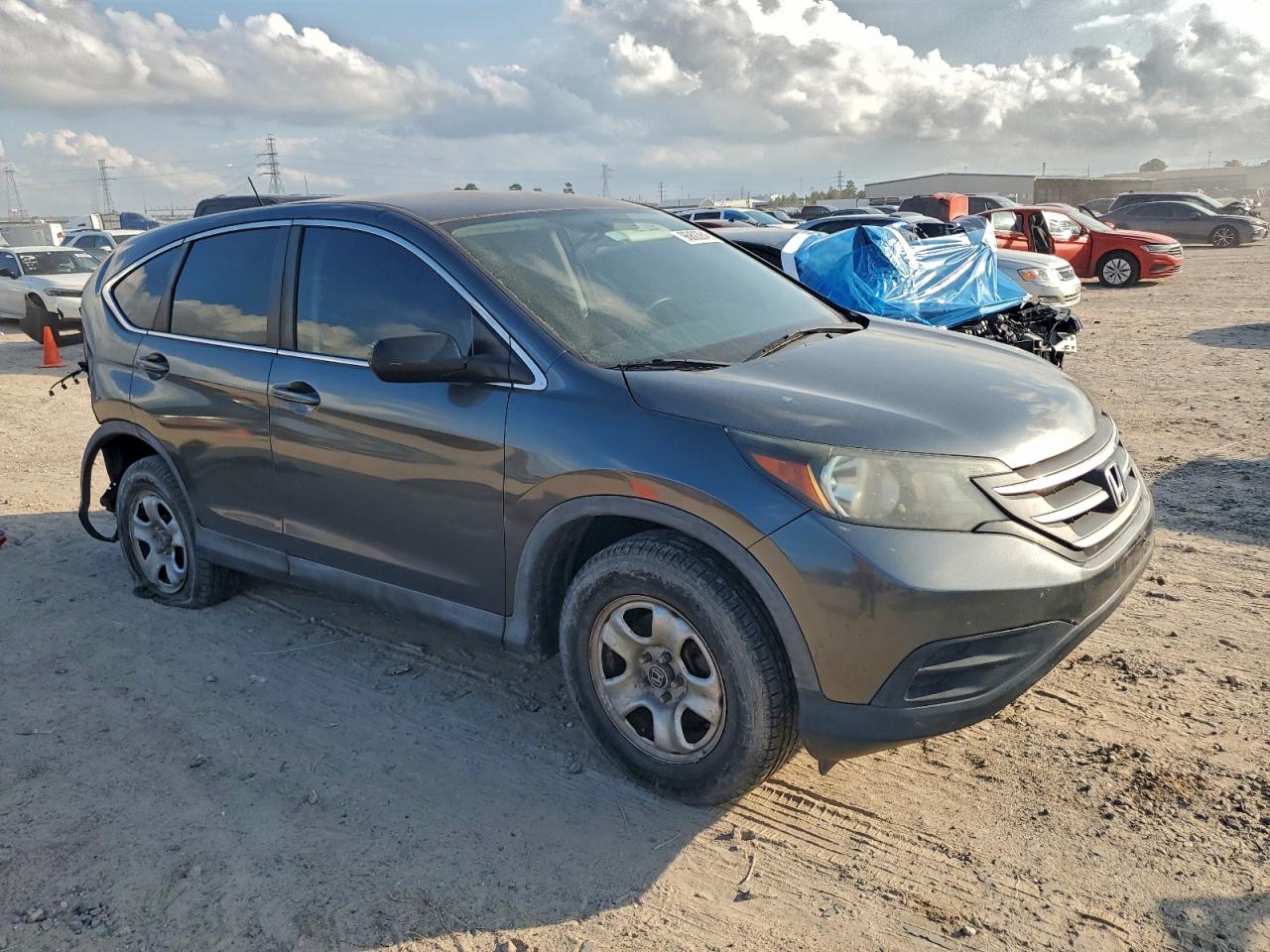 2013 HONDA CR-V LX photo 4