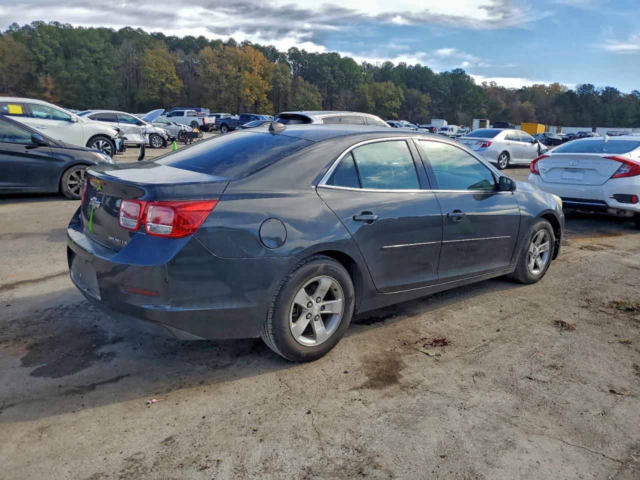 2014 CHEVROLET MALIBU LS photo 3