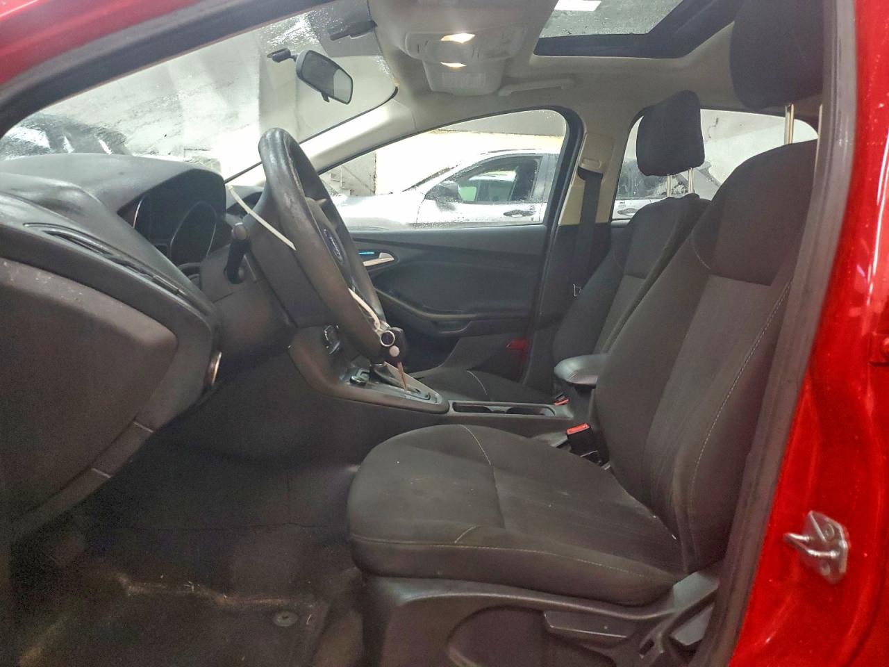 2017 FORD FOCUS SEL photo 13