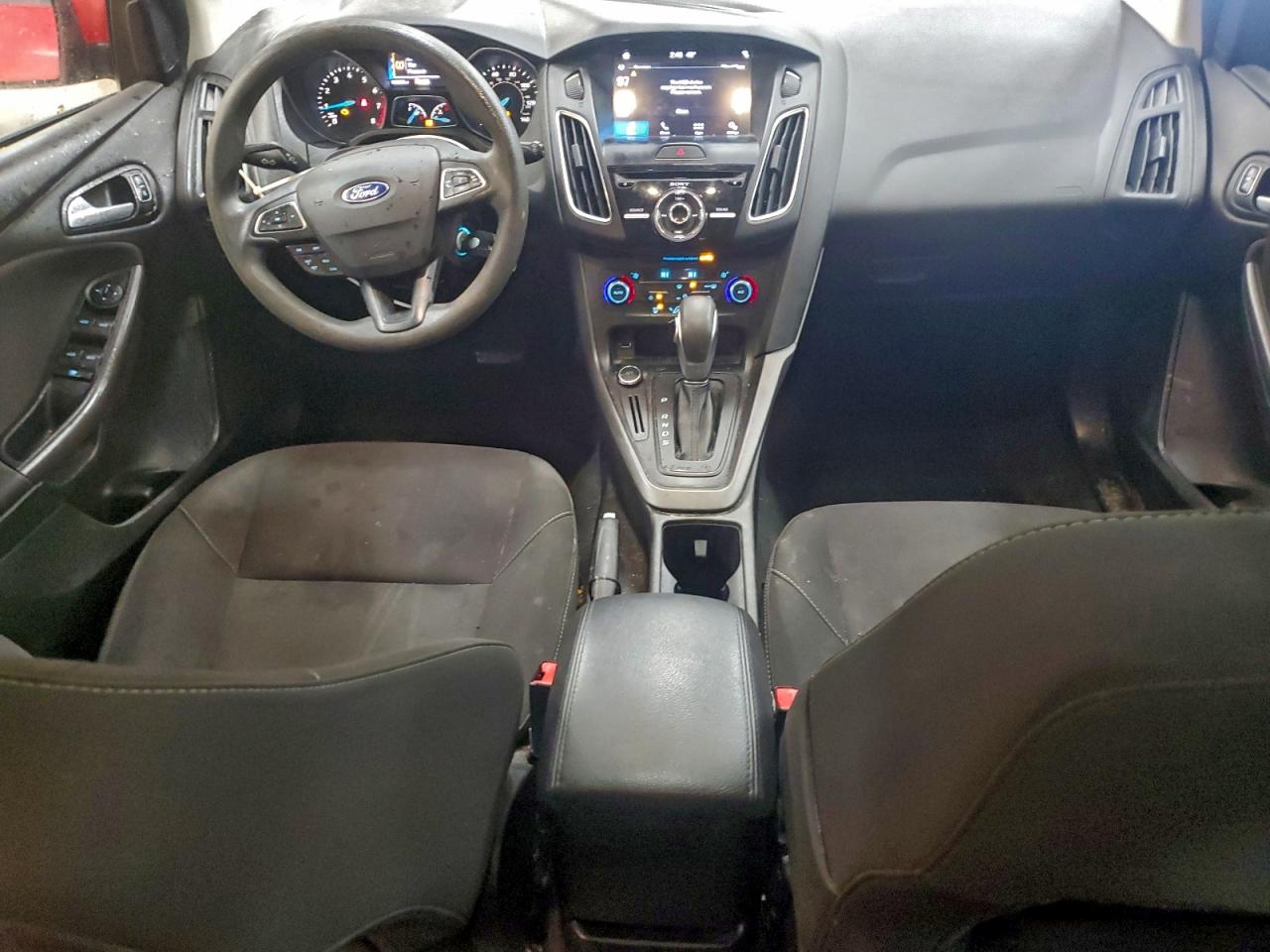 2017 FORD FOCUS SEL photo 15