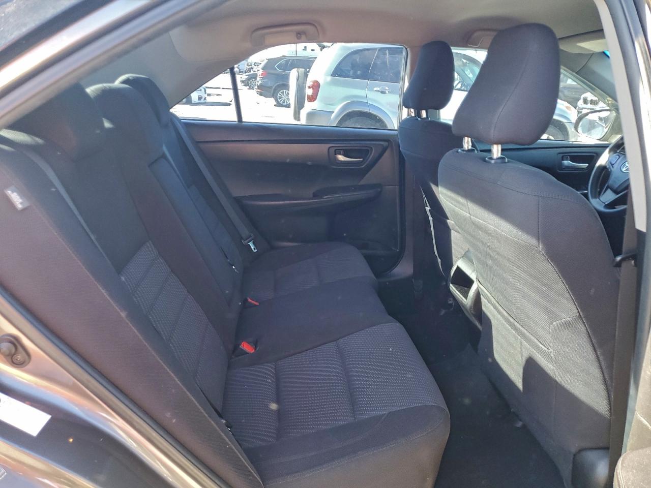 2016 TOYOTA CAMRY LE photo 19