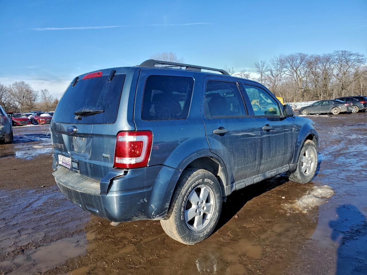 2010 FORD ESCAPE XLT photo 5