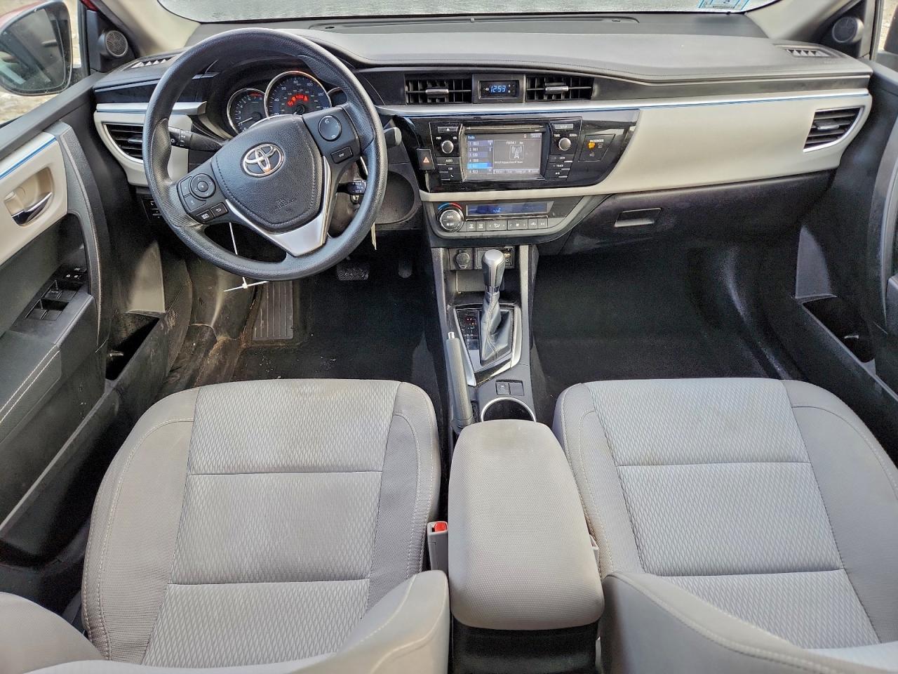 2016 TOYOTA COROLLA L photo 8