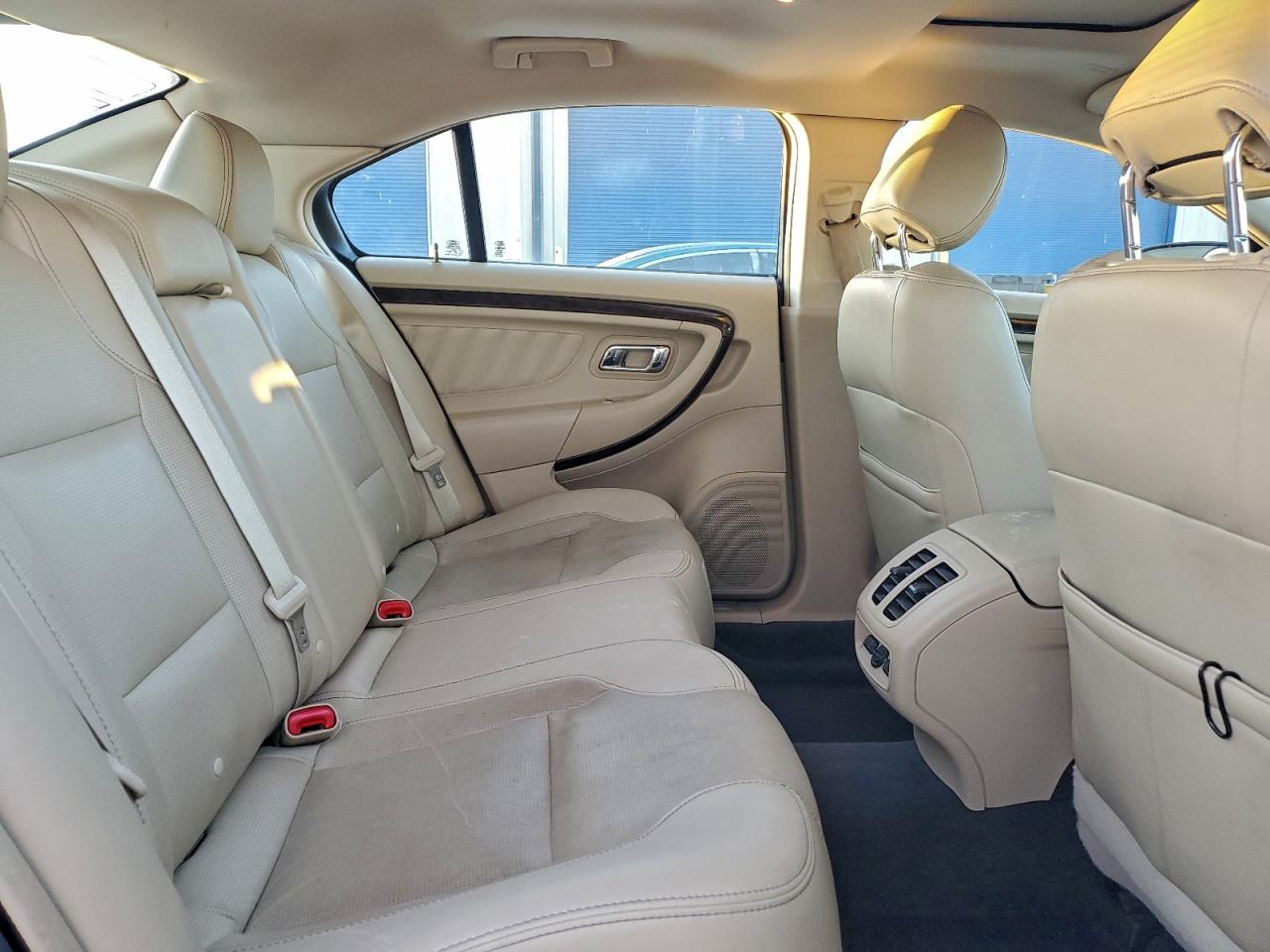 2016 FORD TAURUS LIMITED photo 10