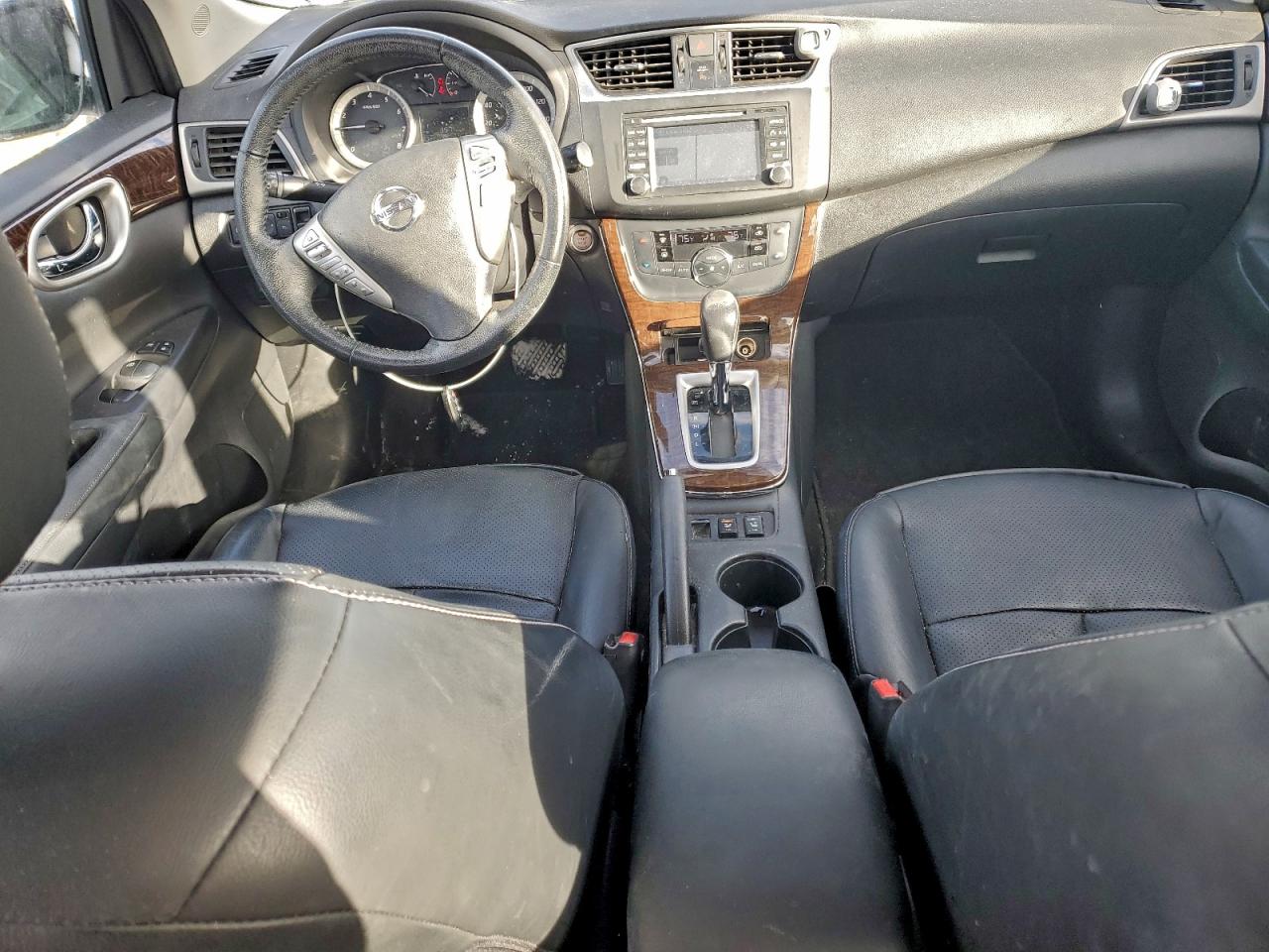 2015 NISSAN SENTRA S photo 8