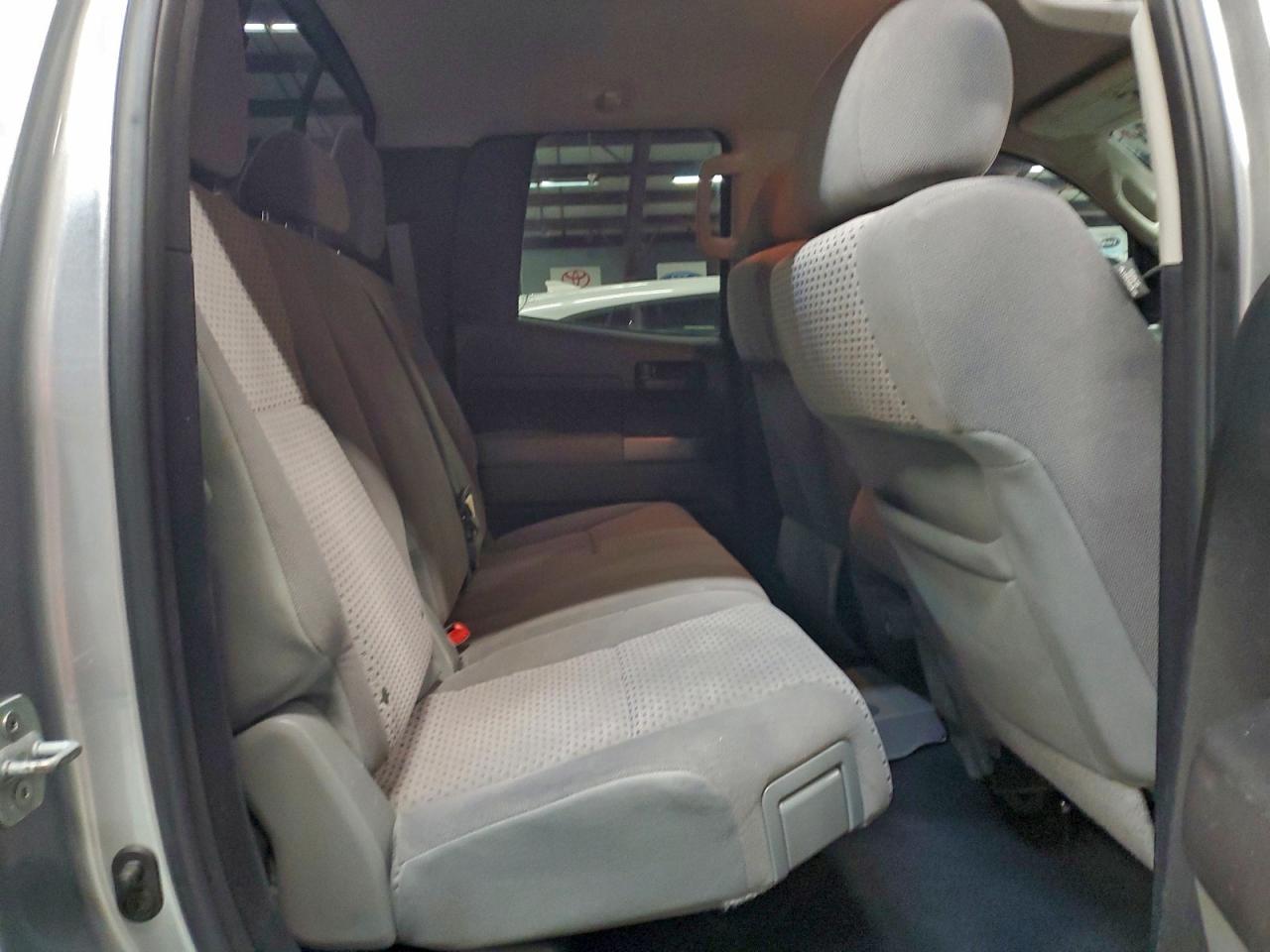 2013 TOYOTA TUNDRA DOUBLE CAB SR5 photo 10