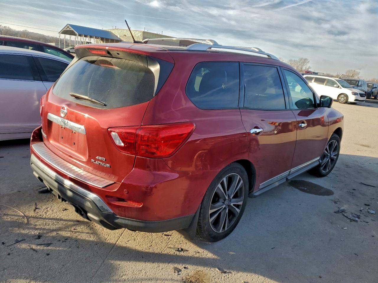 2017 NISSAN PATHFINDER S photo 3