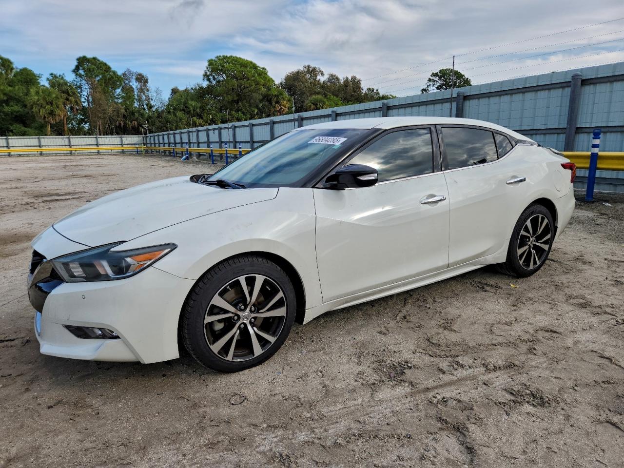2017 NISSAN MAXIMA