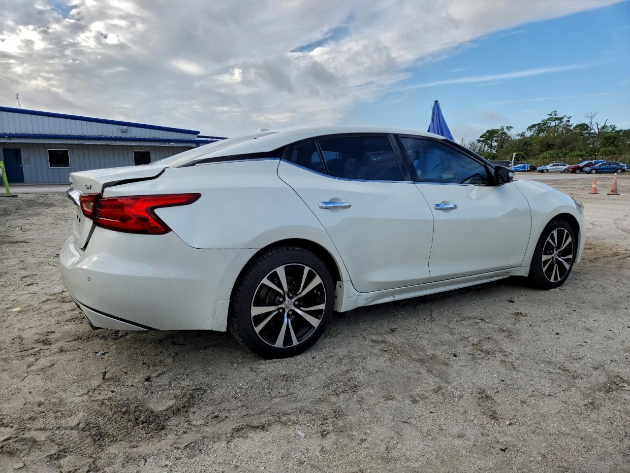 2017 NISSAN MAXIMA 3.5S photo 3