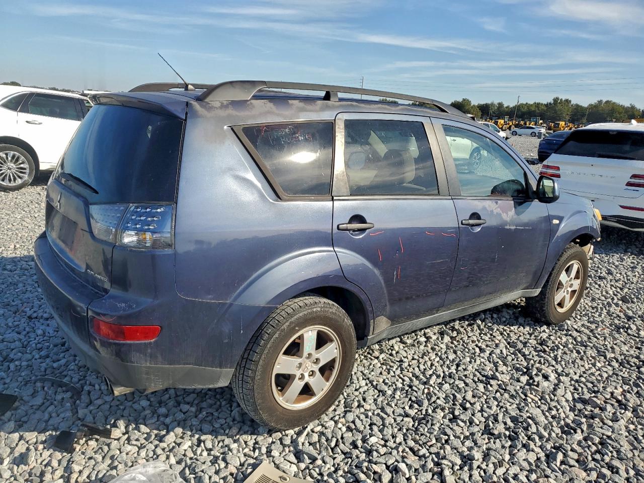 2007 MITSUBISHI OUTLANDER ES photo 3
