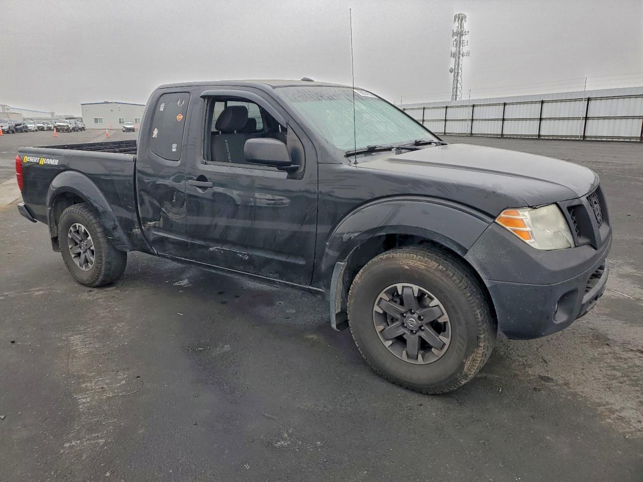 2017 NISSAN FRONTIER SV photo 4