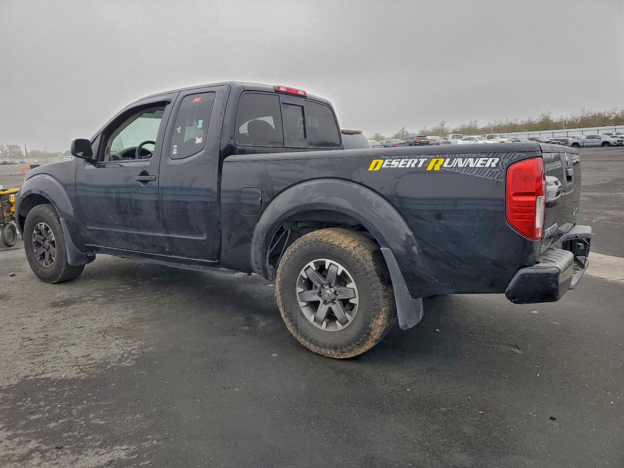 2017 NISSAN FRONTIER SV photo 2