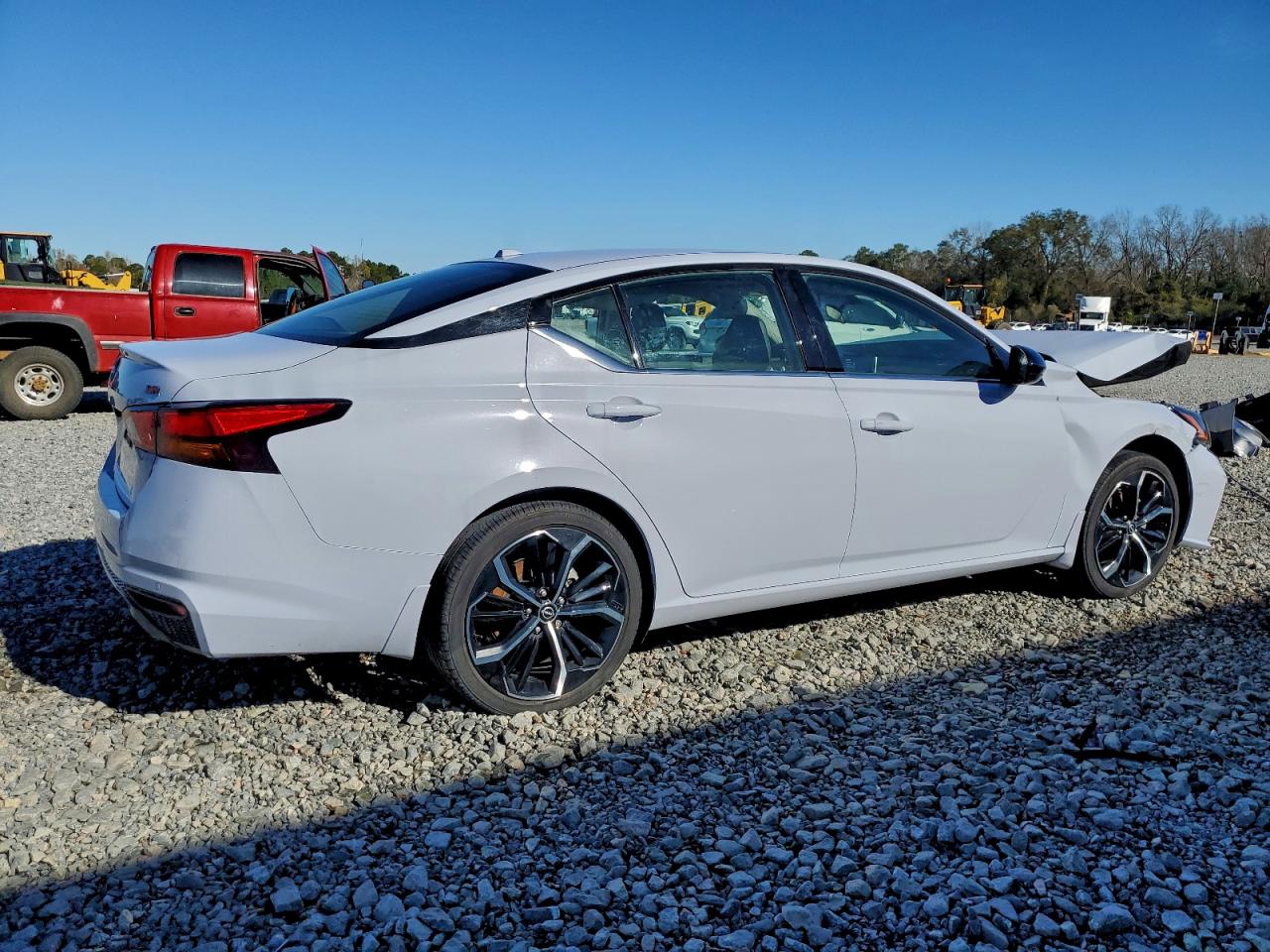 2024 NISSAN ALTIMA SR photo 5