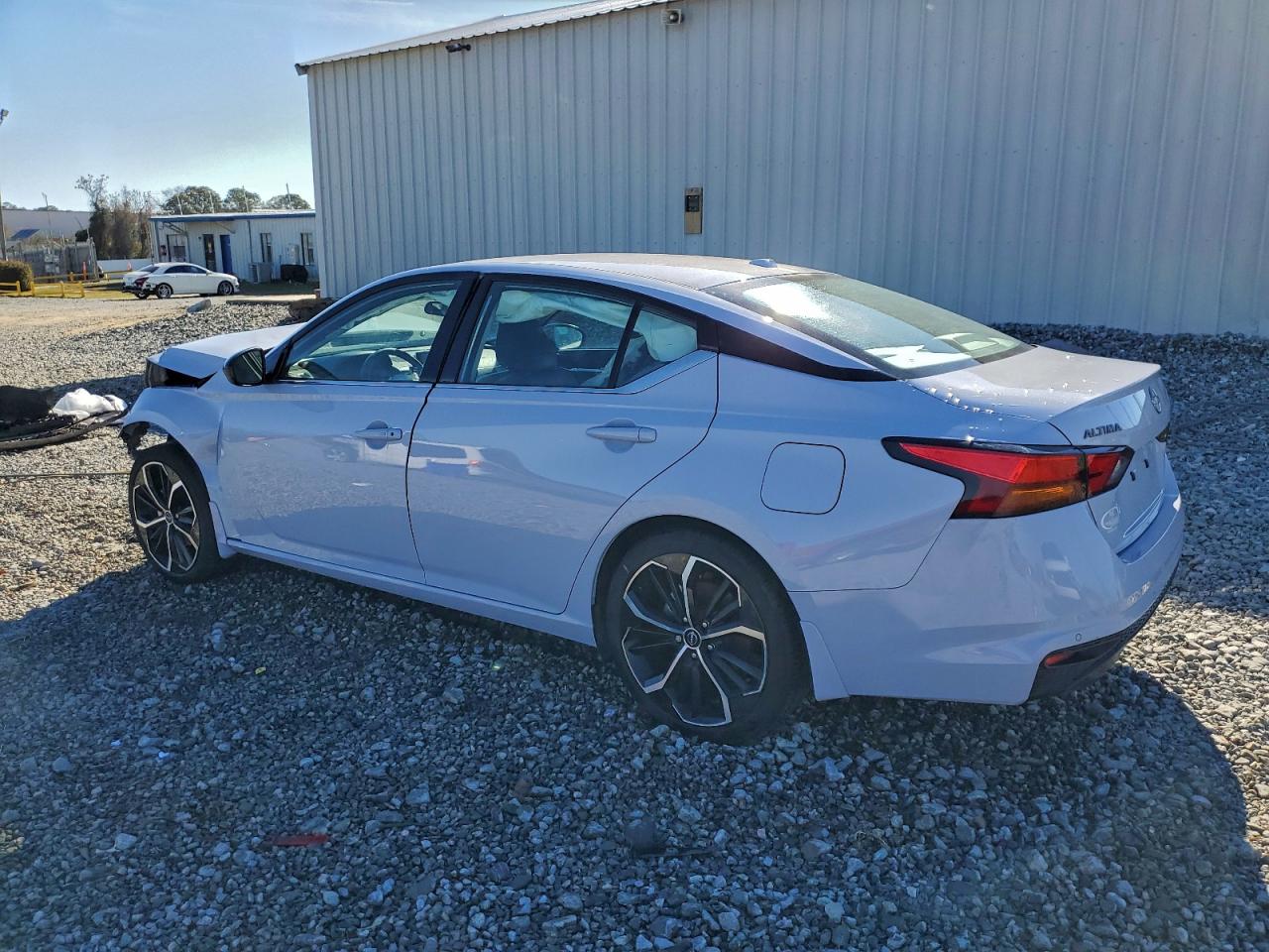 2024 NISSAN ALTIMA SR photo 3