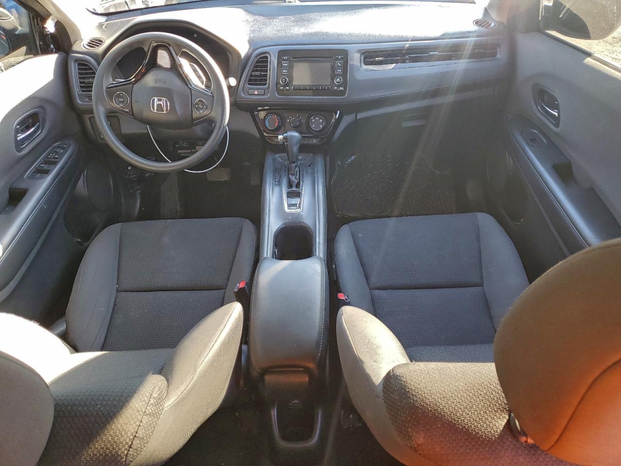 2019 HONDA HR-V LX photo 8