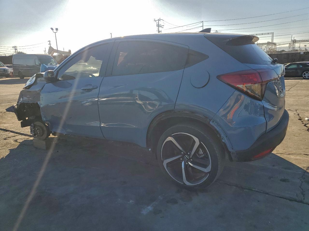 2019 HONDA HR-V LX photo 2