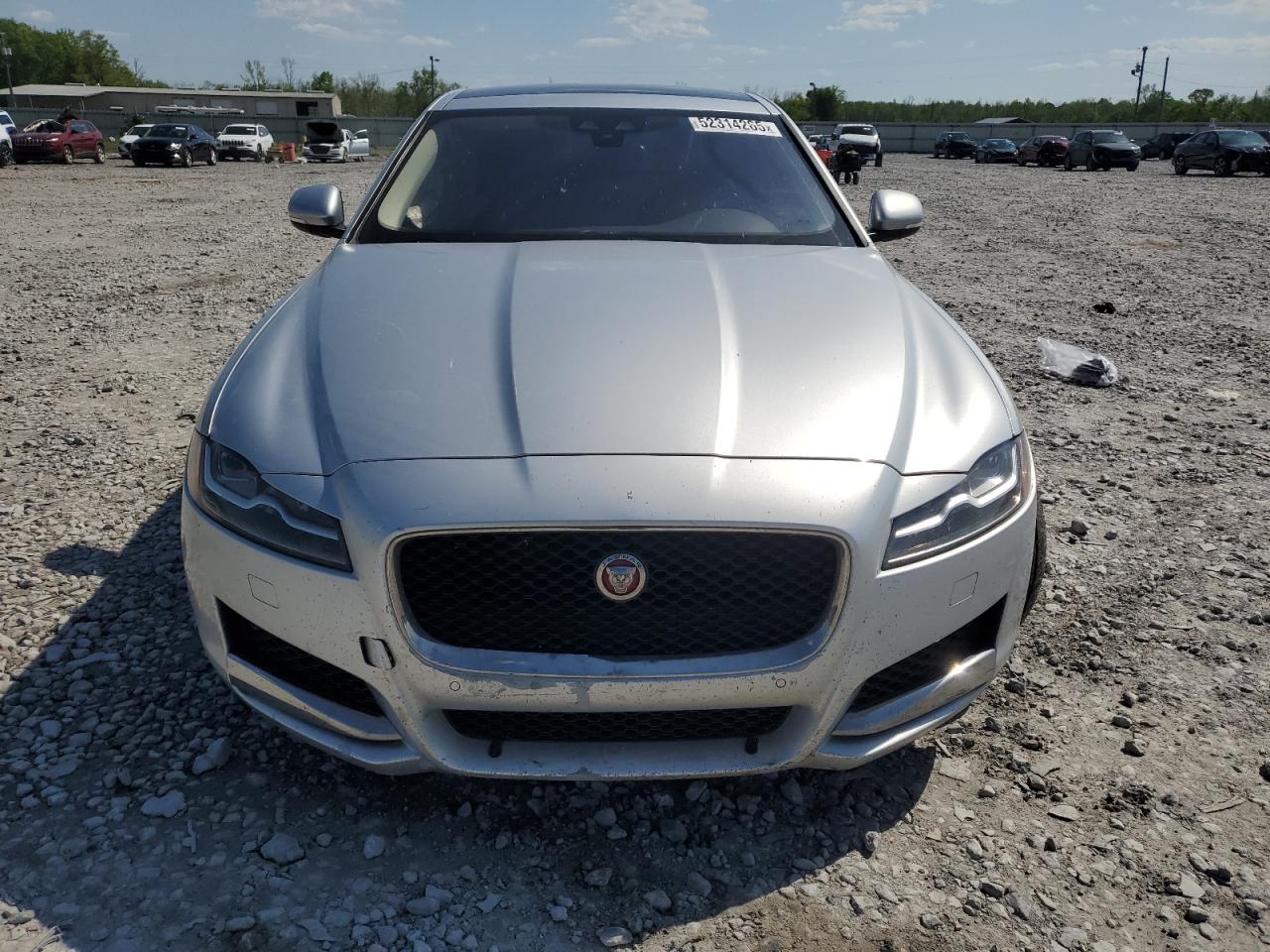2016 JAGUAR XF PRESTIGE photo 9