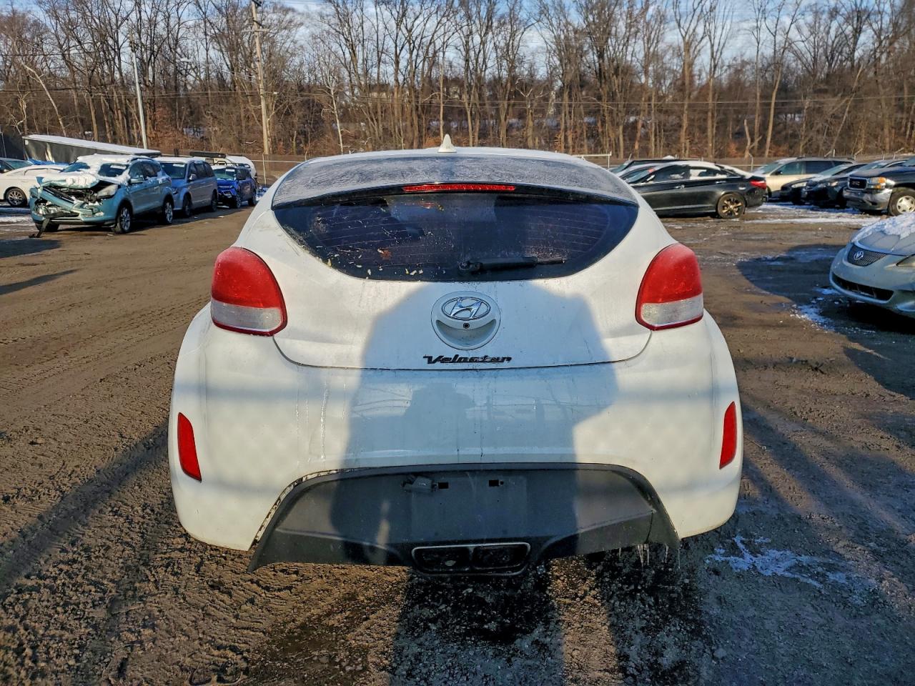 2016 HYUNDAI VELOSTER photo 6