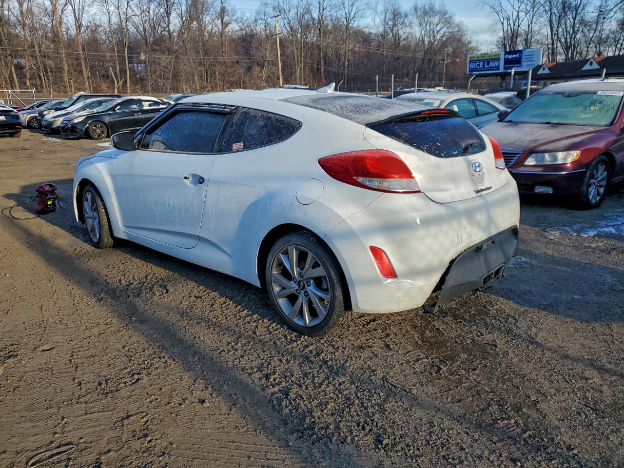 2016 HYUNDAI VELOSTER photo 2