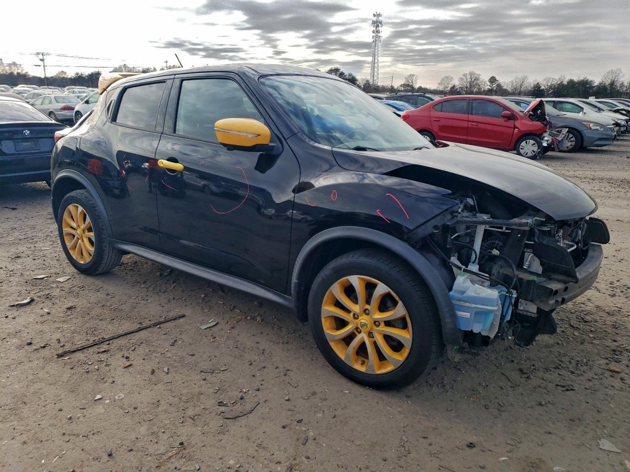 2015 NISSAN JUKE S photo 4