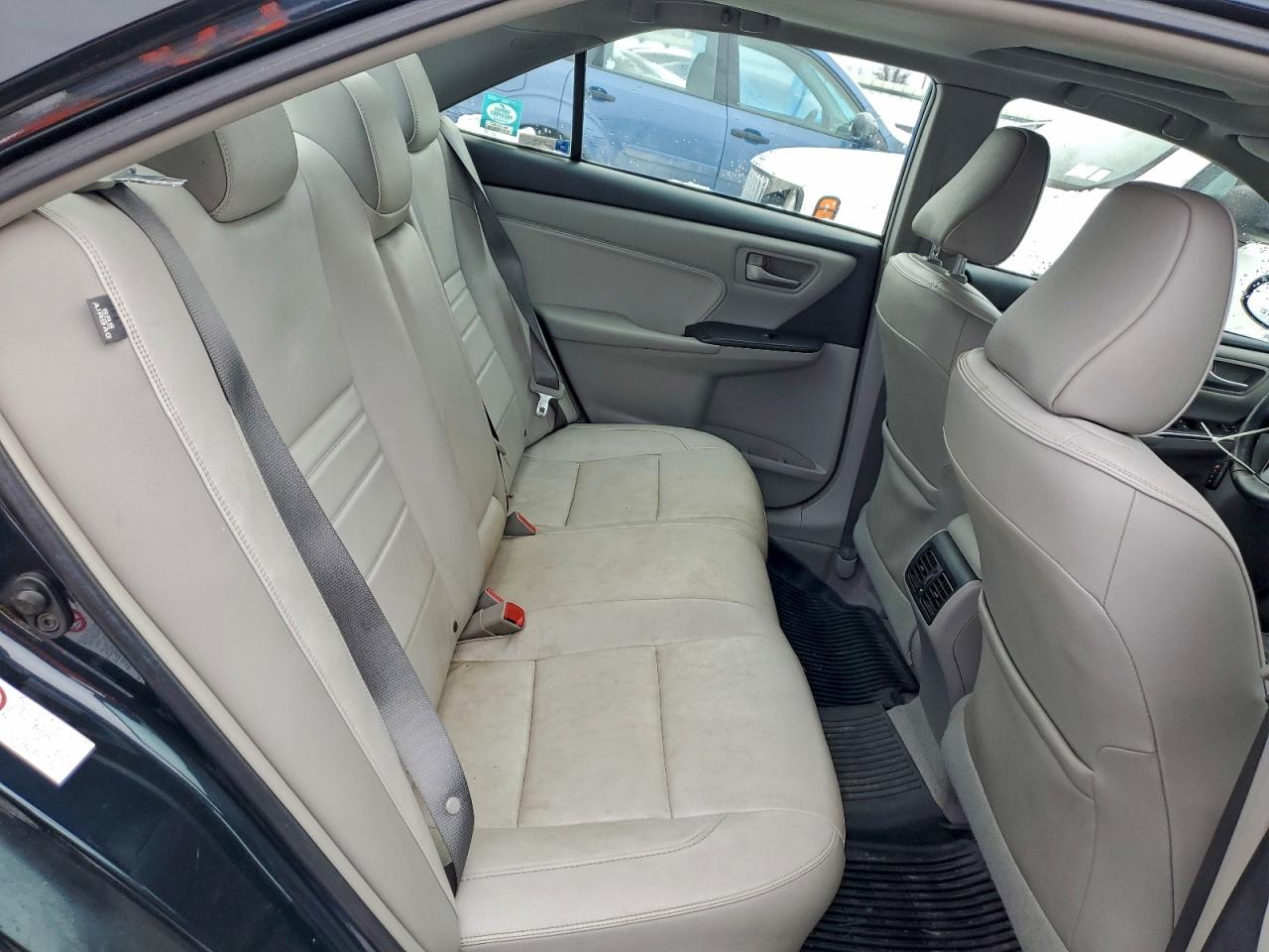 2016 TOYOTA CAMRY LE photo 10