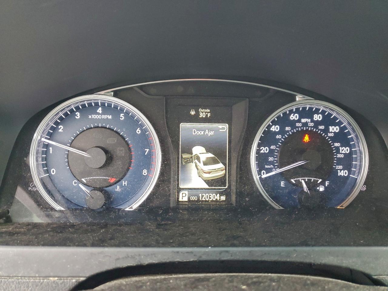 2016 TOYOTA CAMRY LE photo 9