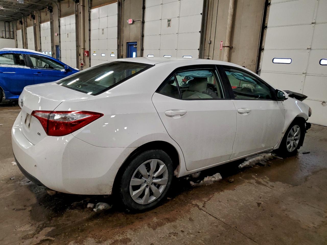 2014 TOYOTA COROLLA L photo 3