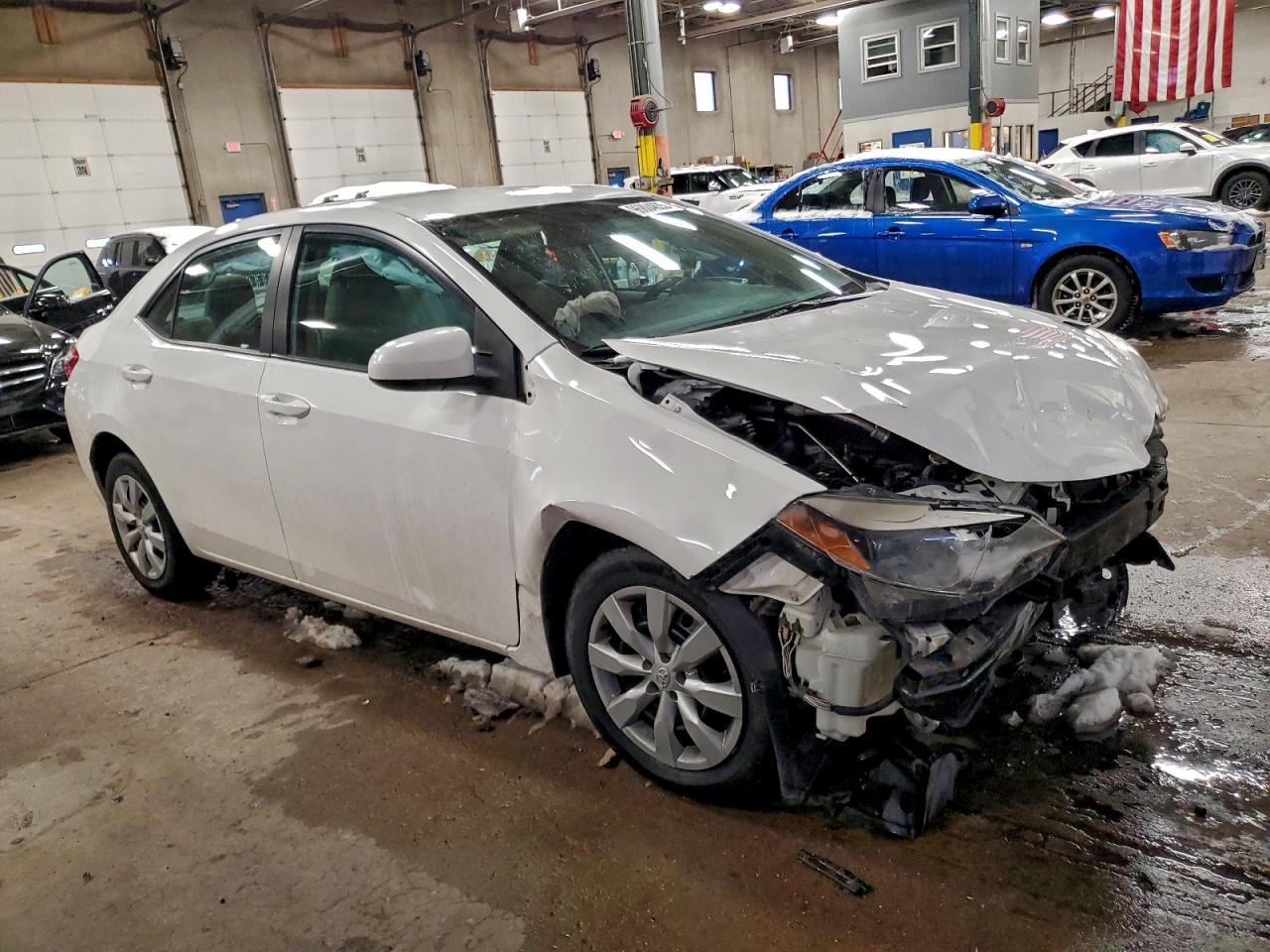 2014 TOYOTA COROLLA L photo 4