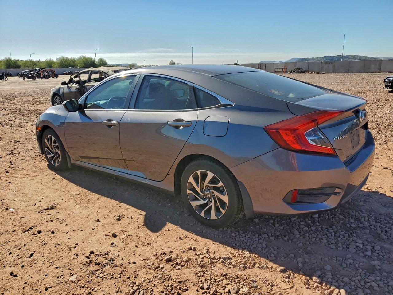 2016 HONDA CIVIC EX photo 2