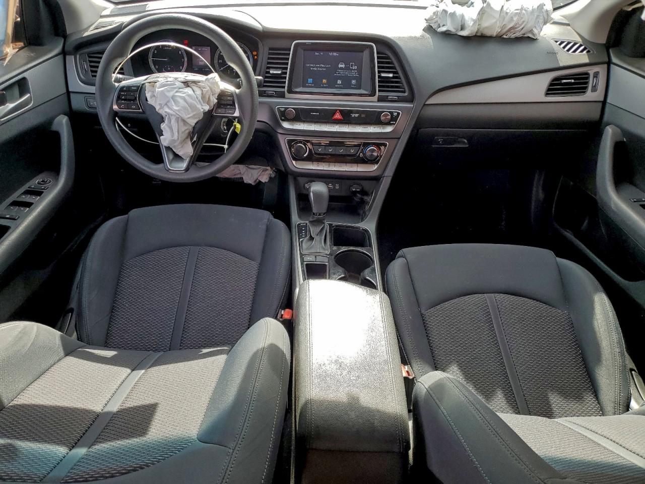 2018 HYUNDAI SONATA SE photo 8