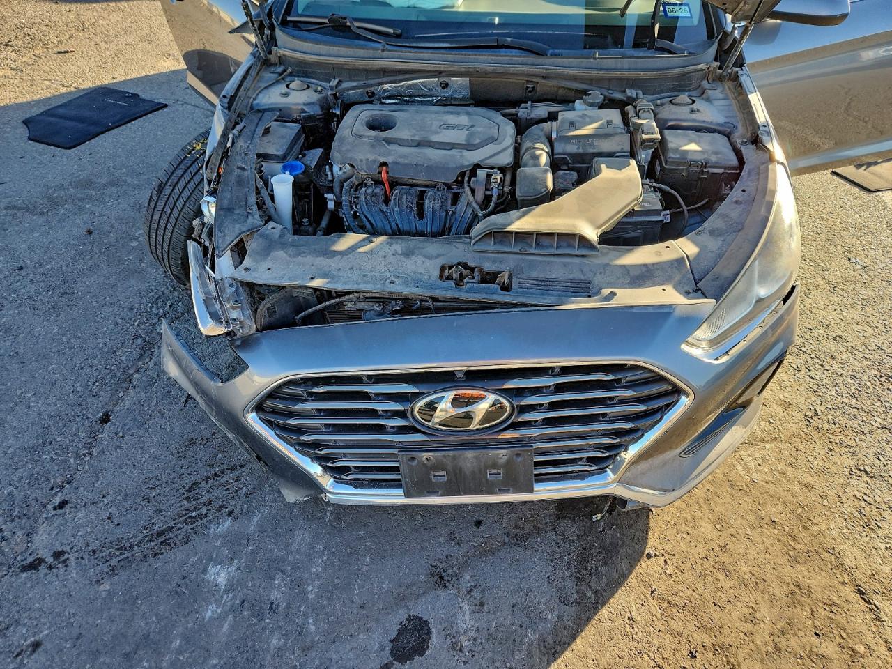 2018 HYUNDAI SONATA SE photo 11