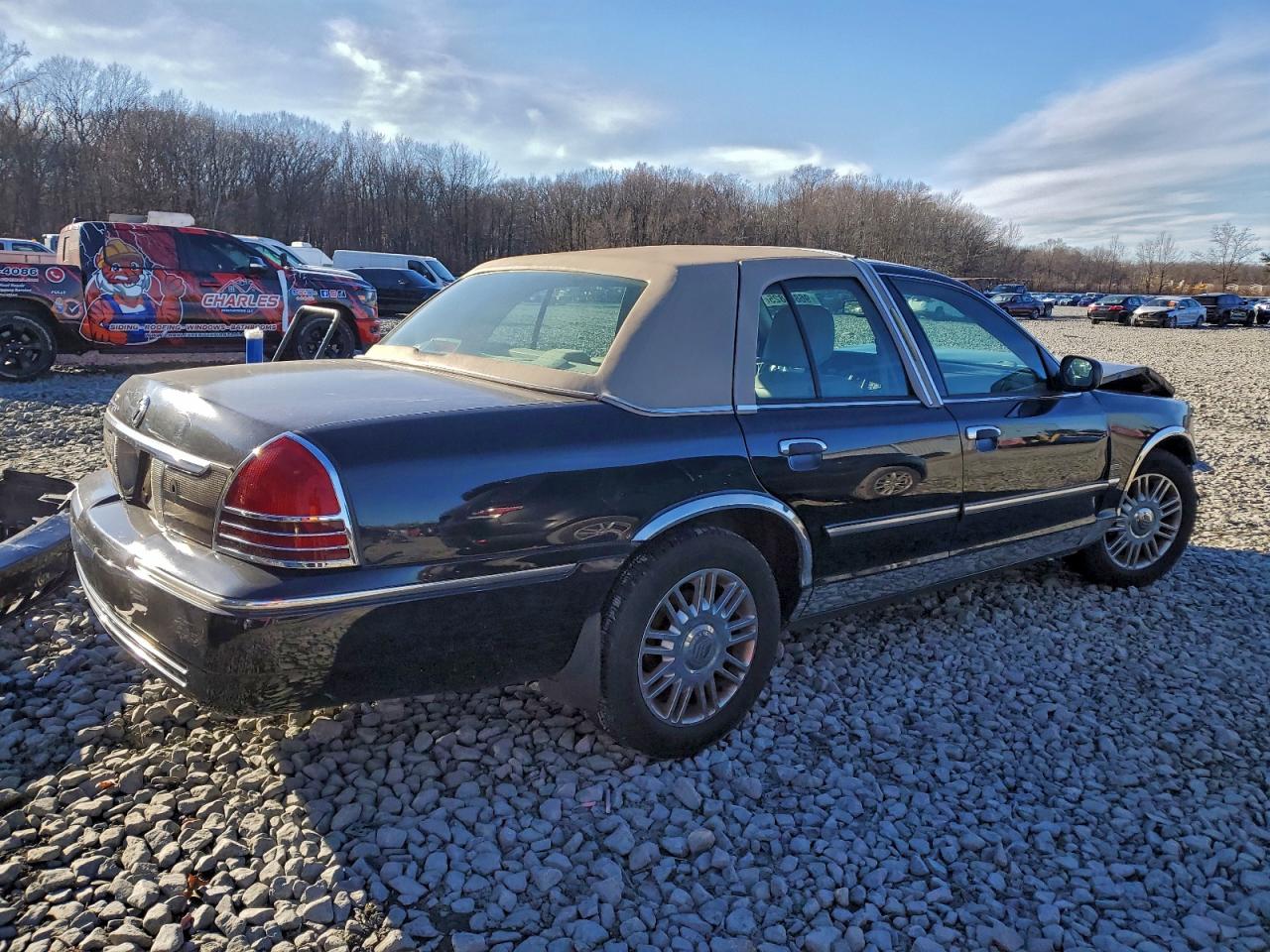 2010 MERCURY GRAND MARQUIS LS photo 3