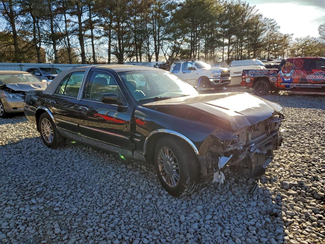 2010 MERCURY GRAND MARQUIS LS photo 4