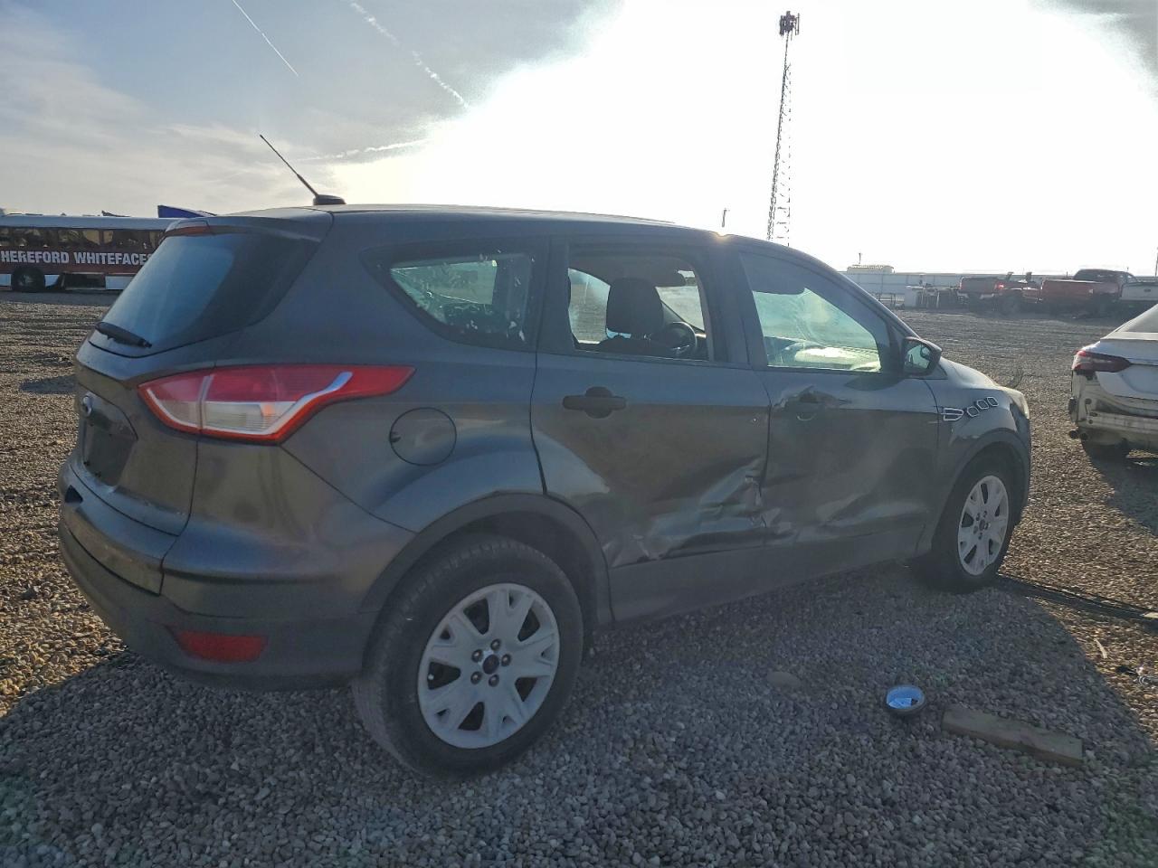 2016 FORD ESCAPE S photo 3